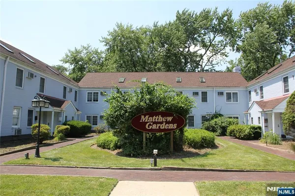 $2,700 | 610 Grand Avenue, Unit C, Leonia, NJ 07605