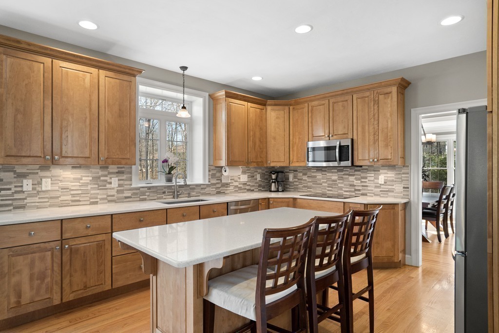 5 Dudley Road Mendon, MA 01756 - Photo 10 of 30 Gallery Image 10