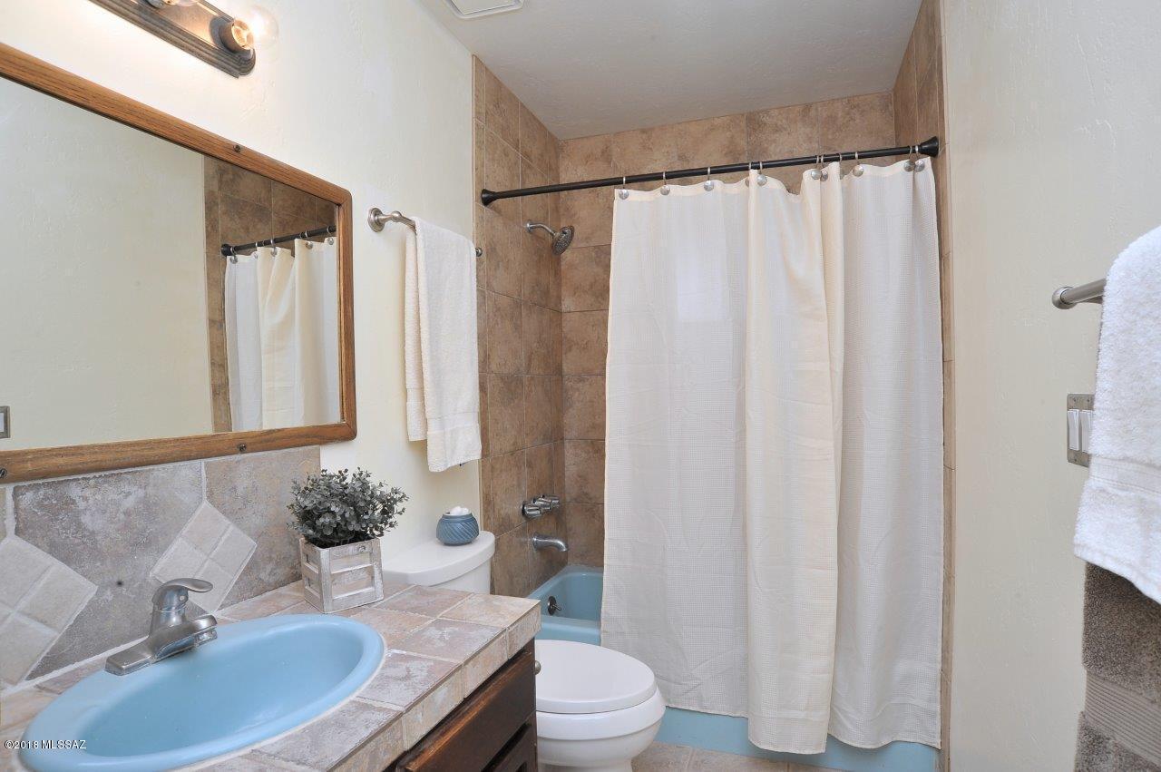 4701 North Bear Canyon Road Tucson, AZ 85749 - Photo 29 of 38