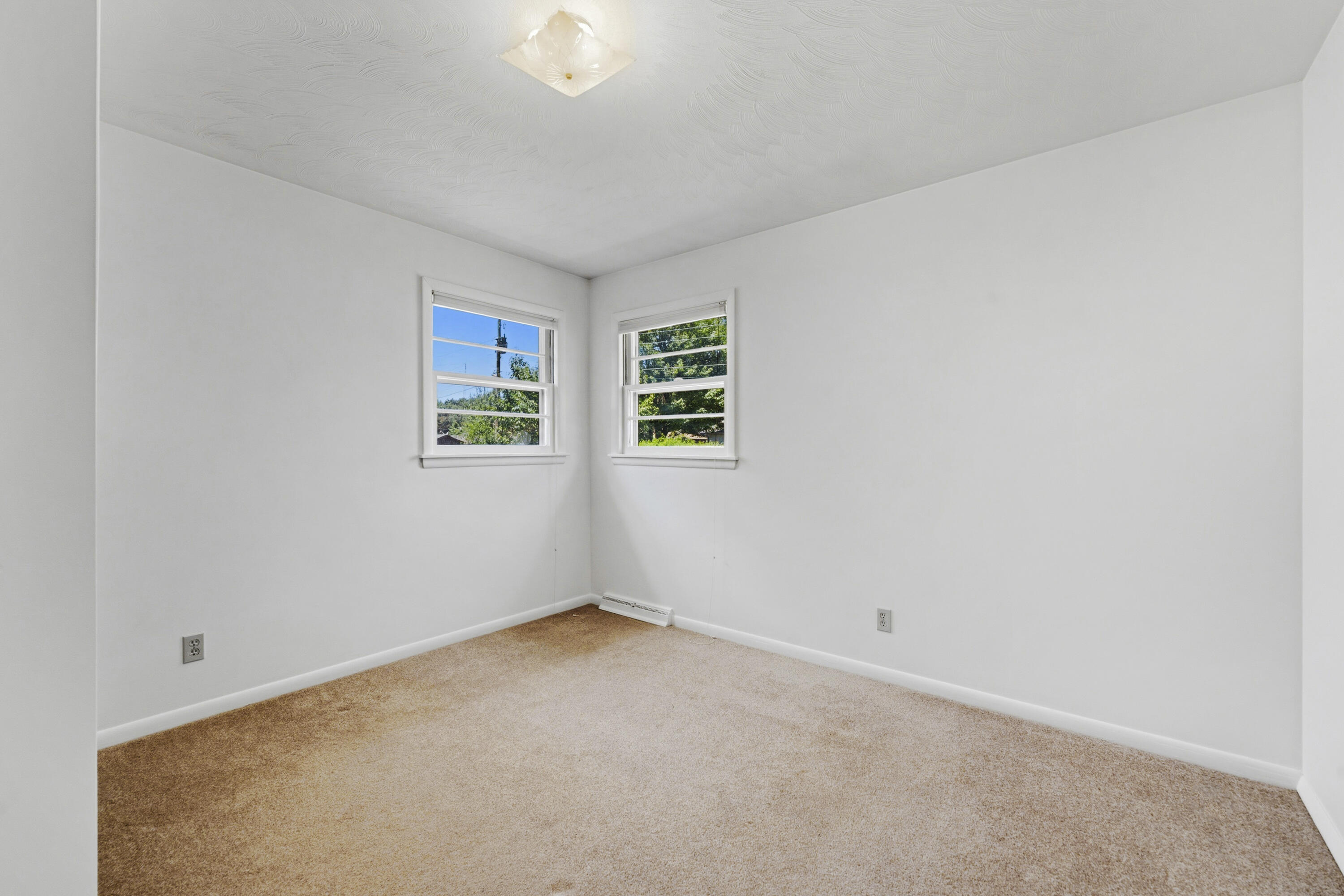 1061 Wedgewood Road St. Joseph, MI 49085 - Photo 21 of 37 Bedroom 3