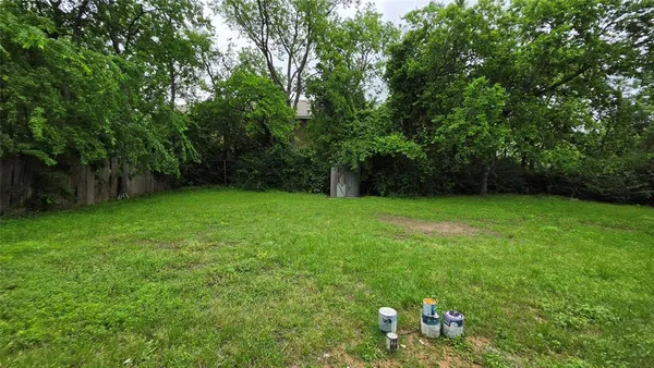 $1,800 | 1111 Ave A, Denton, TX 76201