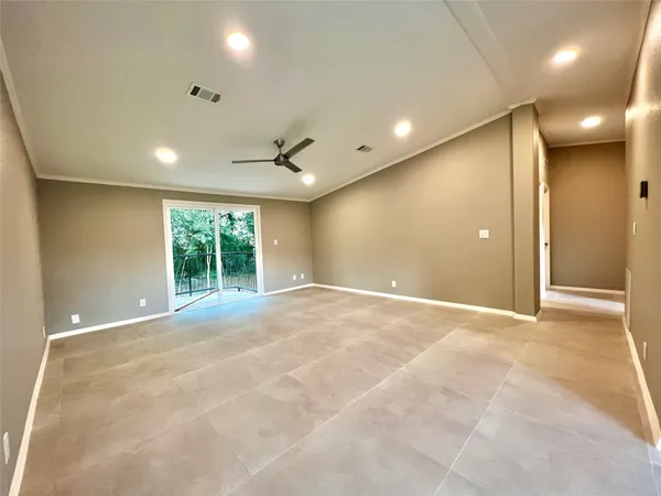 $2,400 | 14505 Alice Road, Unit A, Tomball, TX 77377