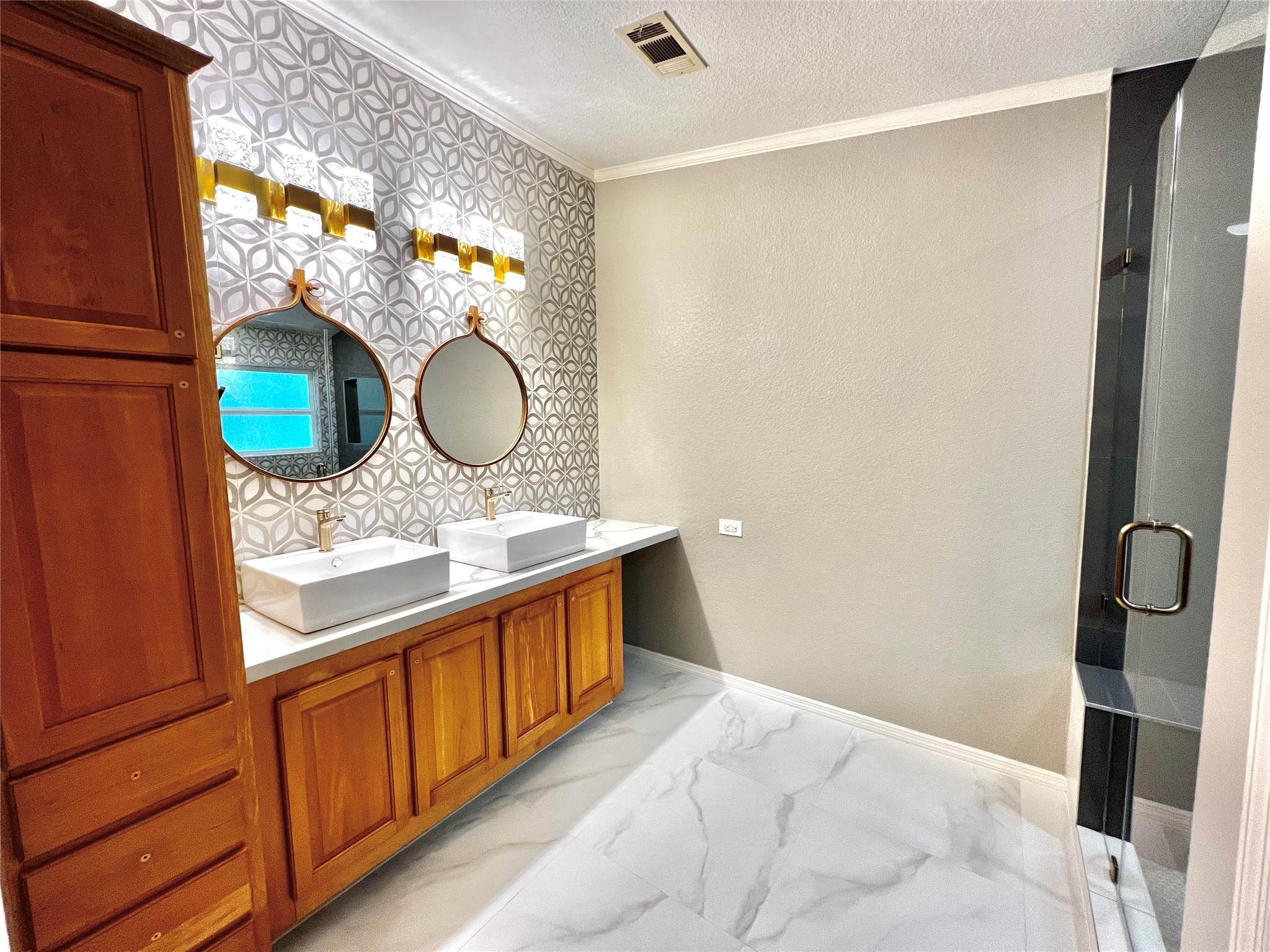 14505 Alice Road Tomball, TX 77377 - Photo 18 of 28 a bathroom with a sink and a mirror