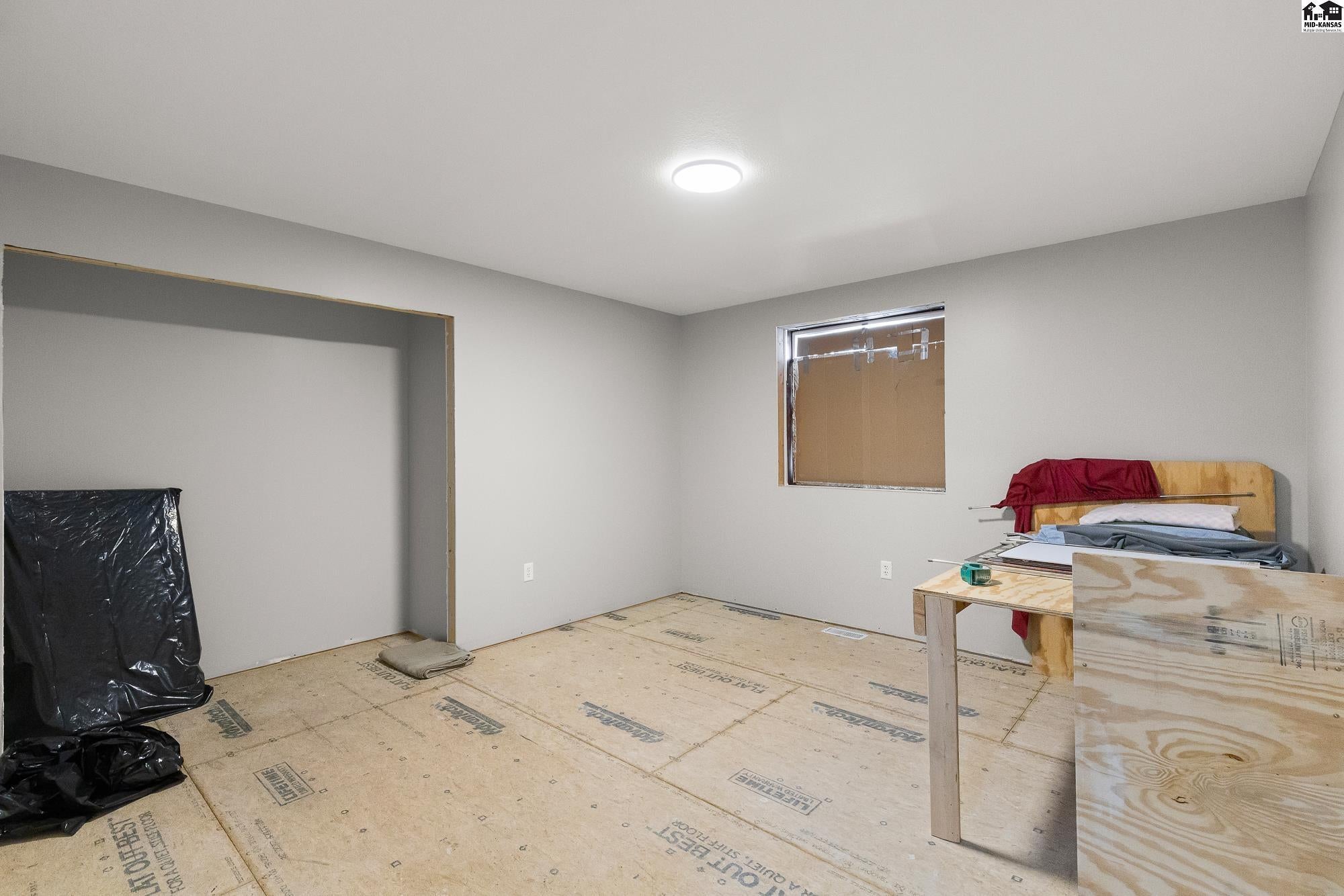 2939 North Halstead Road Halstead, KS 67056 - Photo 32 of 50 Gallery Image 32