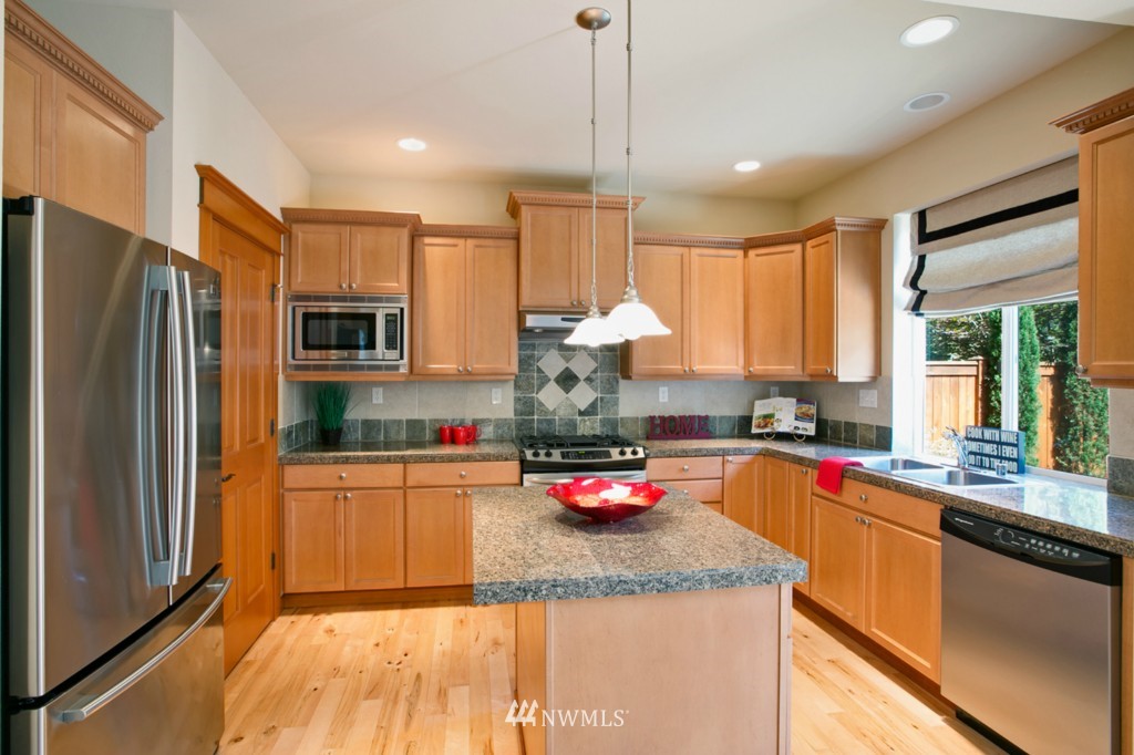 23509 8th Drive Southeast, Unit 41 Bothell, WA 98021 - Photo 3 of 11