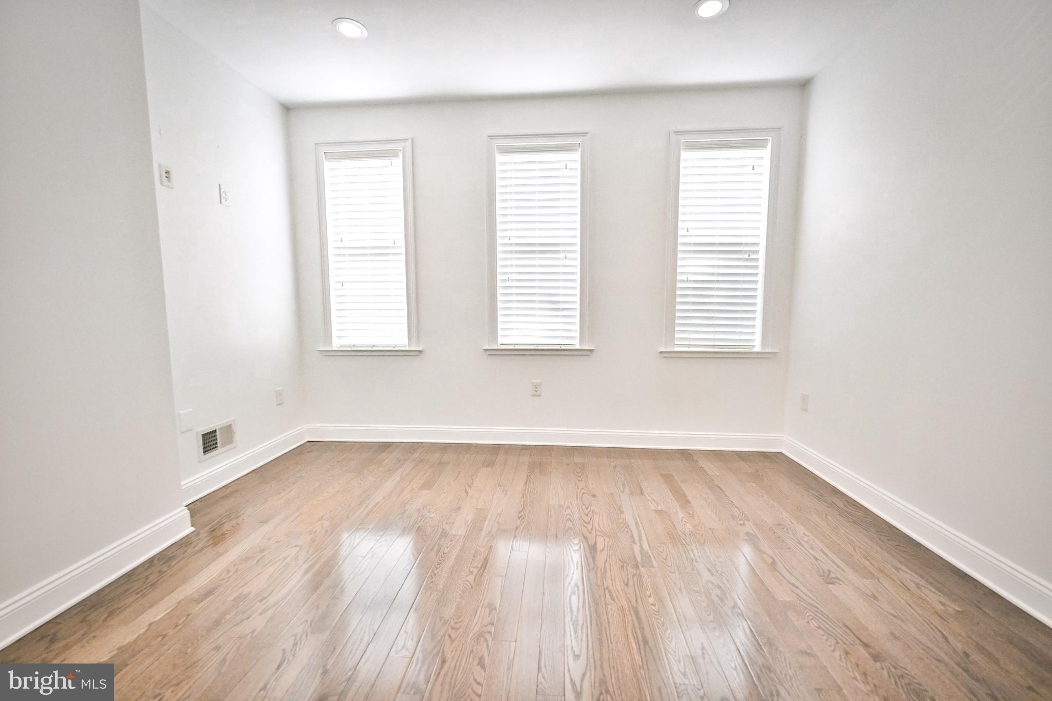 2919 Keswick Road Baltimore, MD 21211 - Photo 41 of 47 Front bedroom