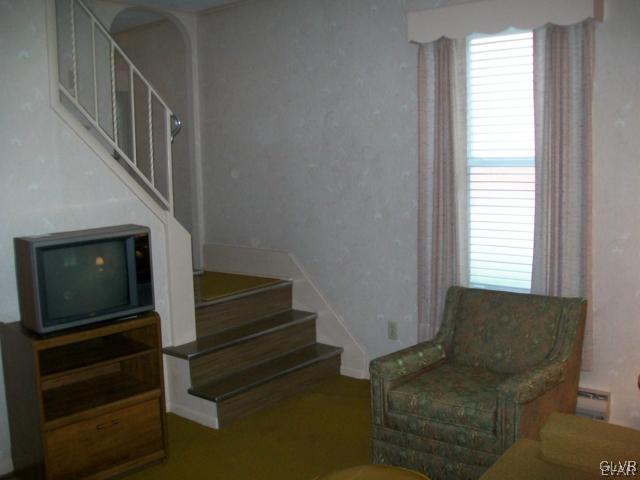 1436 Shimerville Road Emmaus, PA 18049 - Photo 4 of 12 Gallery Image 4
