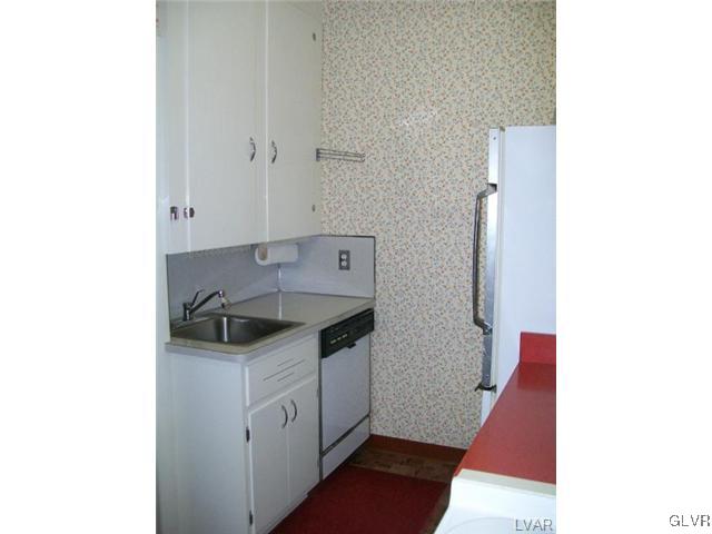 1436 Shimerville Road Emmaus, PA 18049 - Photo 8 of 12 Gallery Image 8