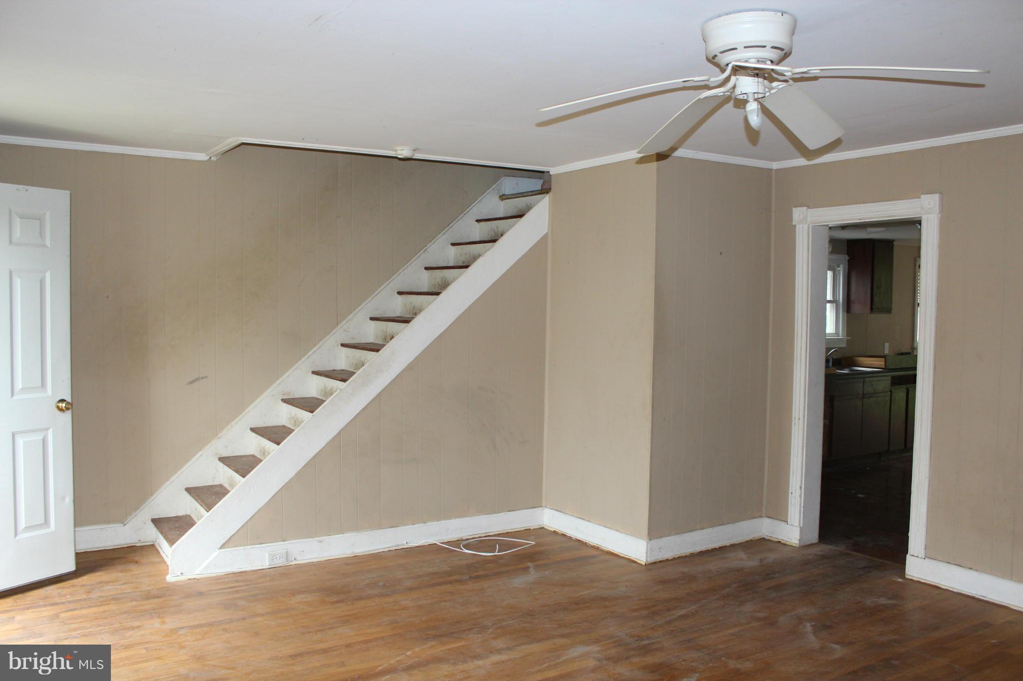 1514 Postal Road Chester, MD 21619 - Photo 7 of 16 Living Room