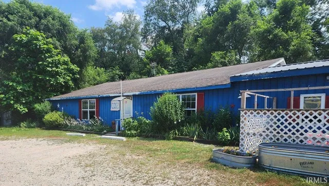 $89,900 | 245 East Toto Road, Knox, IN 46534