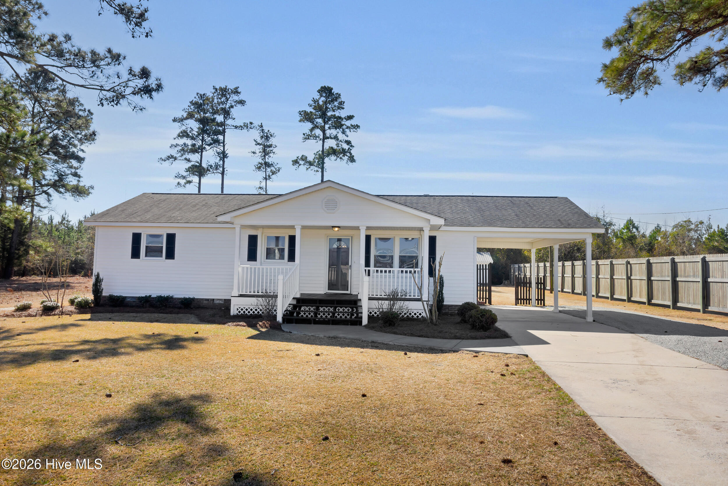 2135 Spring Garden Road New Bern, NC 28562 - Photo 1 of 37 Primary