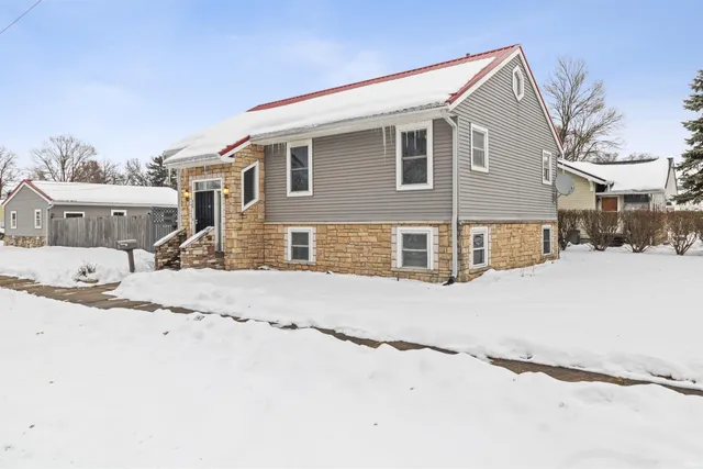 $260,000 | 808 Rose Street, Elkhart, IN 46514