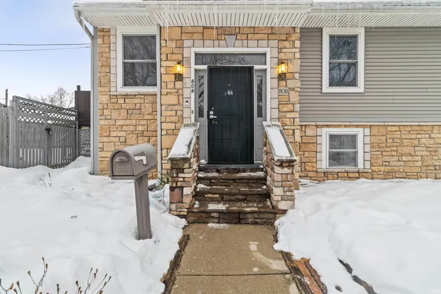 $260,000 | 808 Rose Street, Elkhart, IN 46514