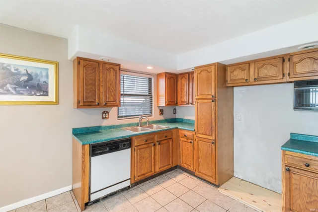 $260,000 | 808 Rose Street, Elkhart, IN 46514