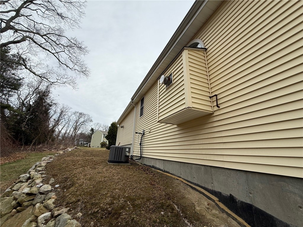 2 Maria Circle Johnston, RI 02919 - Photo 4 of 4