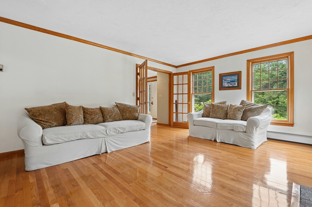 10 Sadler Road Upton, MA 01568 - Photo 6 of 42