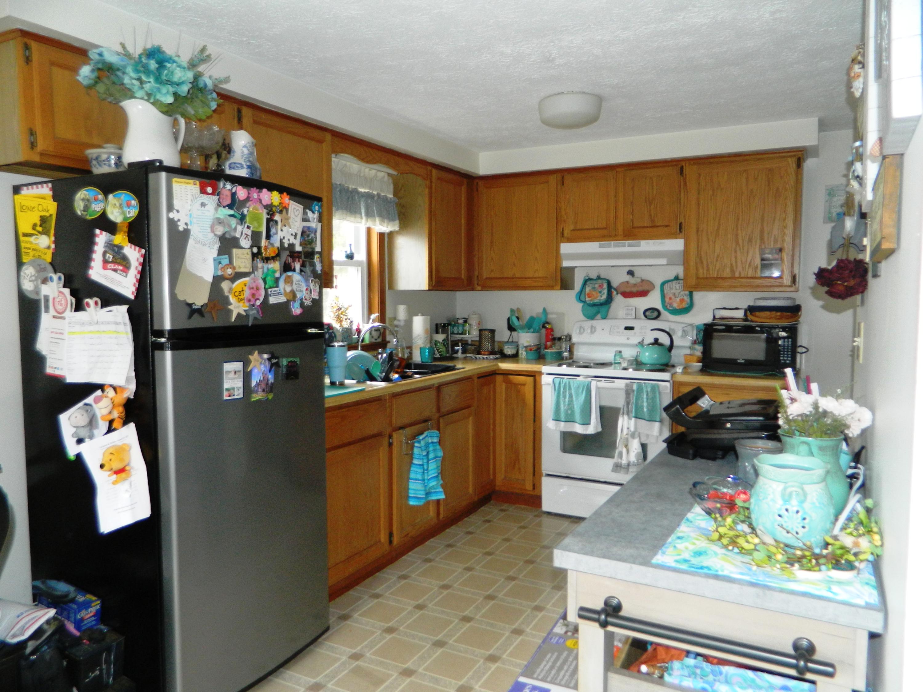 387 Main Street Springvale, ME 04083 - Photo 11 of 17 Unit A Kitchen I - 387 Main Street Sprin