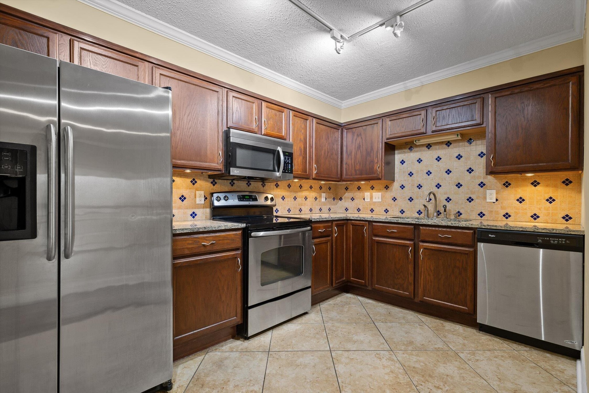 1131 Stringers Ridge Road, Unit 7C Chattanooga, TN 37405 - Photo 14 of 37 Gallery Image 14