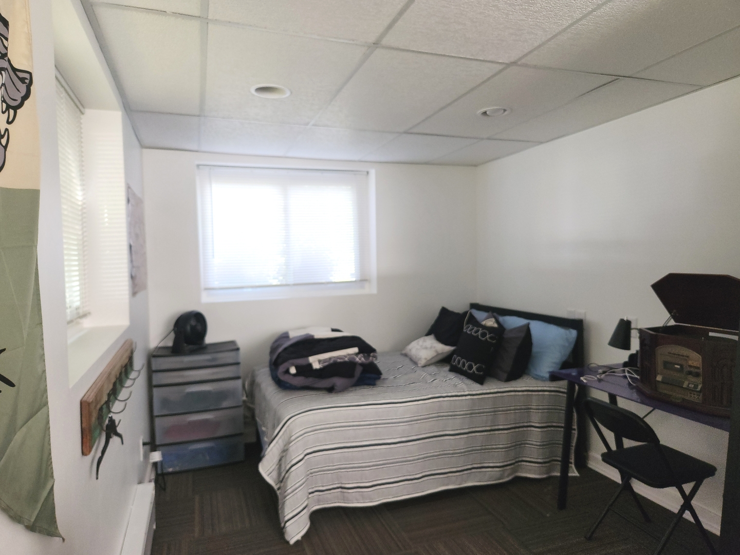 152 Beachview Court Varna, IL 61375 - Photo 14 of 49 a bedroom with a bed and a window