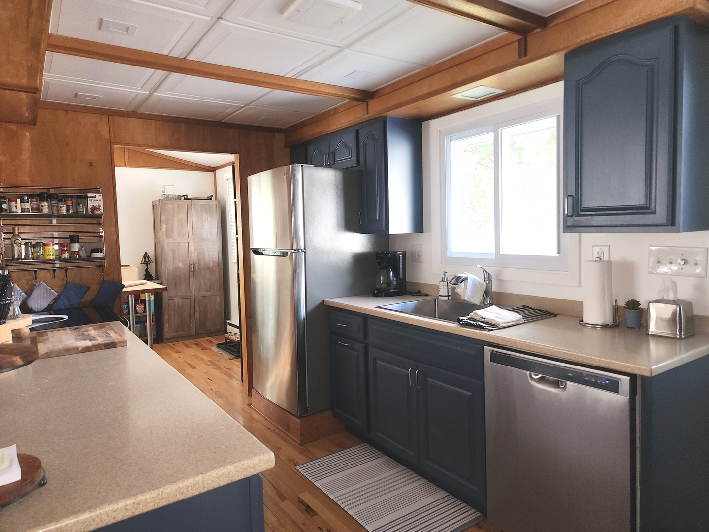 152 Beachview Court Varna, IL 61375 - Photo 3 of 49 a kitchen with refrigerator and window