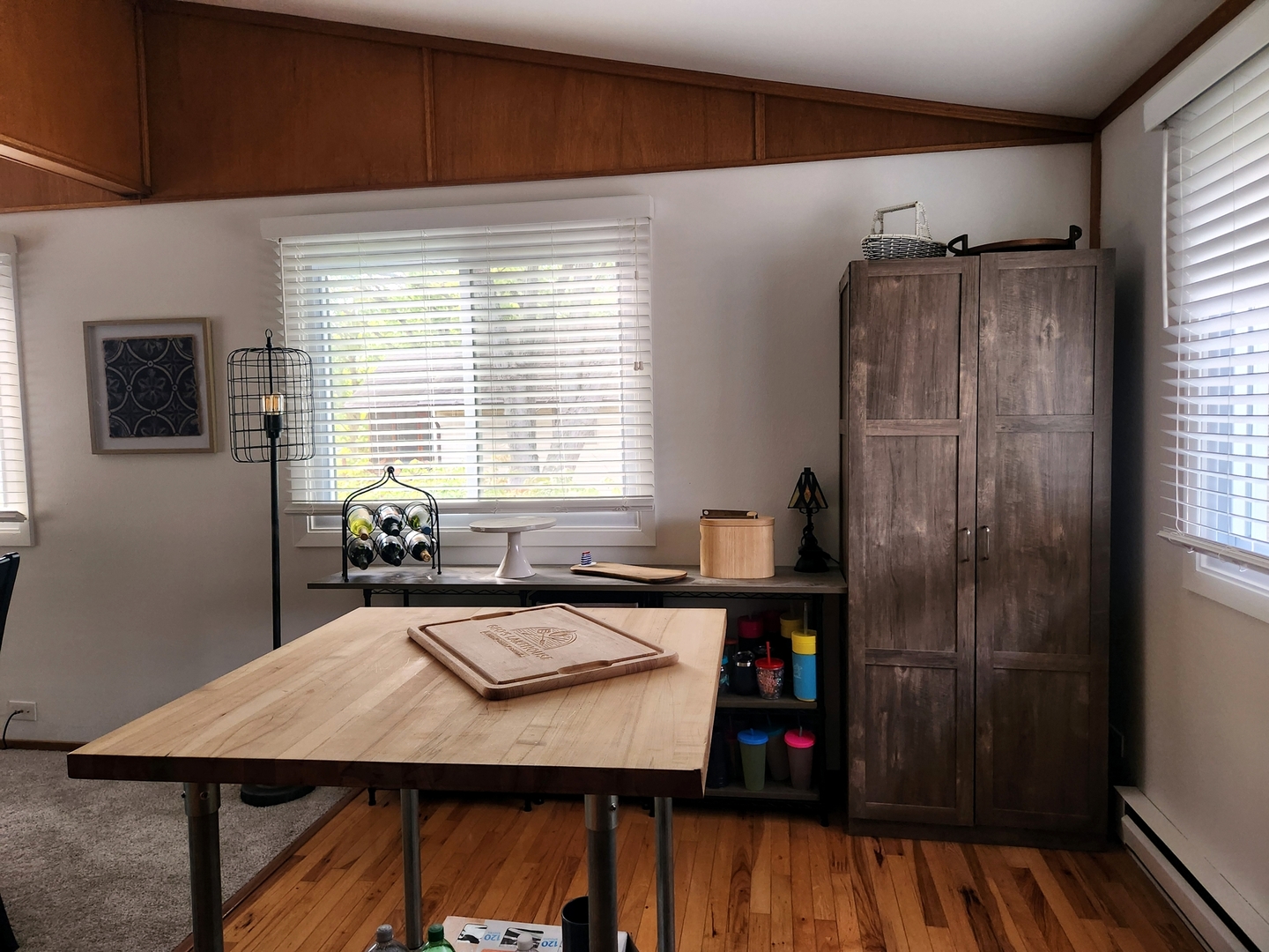 152 Beachview Court Varna, IL 61375 - Photo 5 of 49 a kitchen with a table chairs and a refrigerator