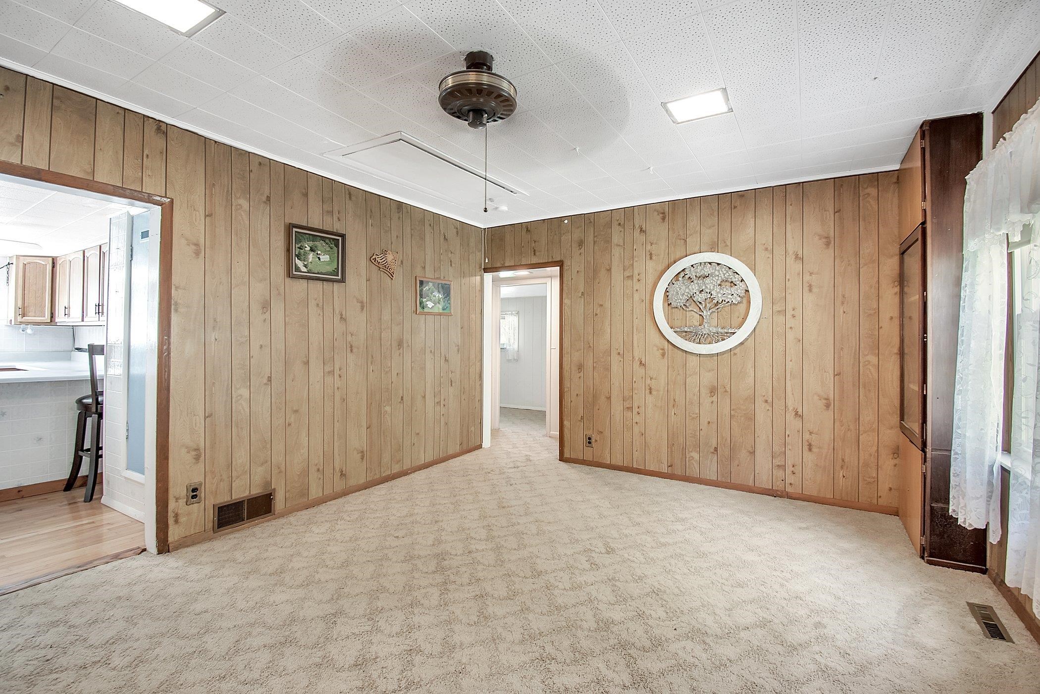 144 North Hawkins Road Gladwin, MI 48624 - Photo 15 of 36 1903533-14.JPG