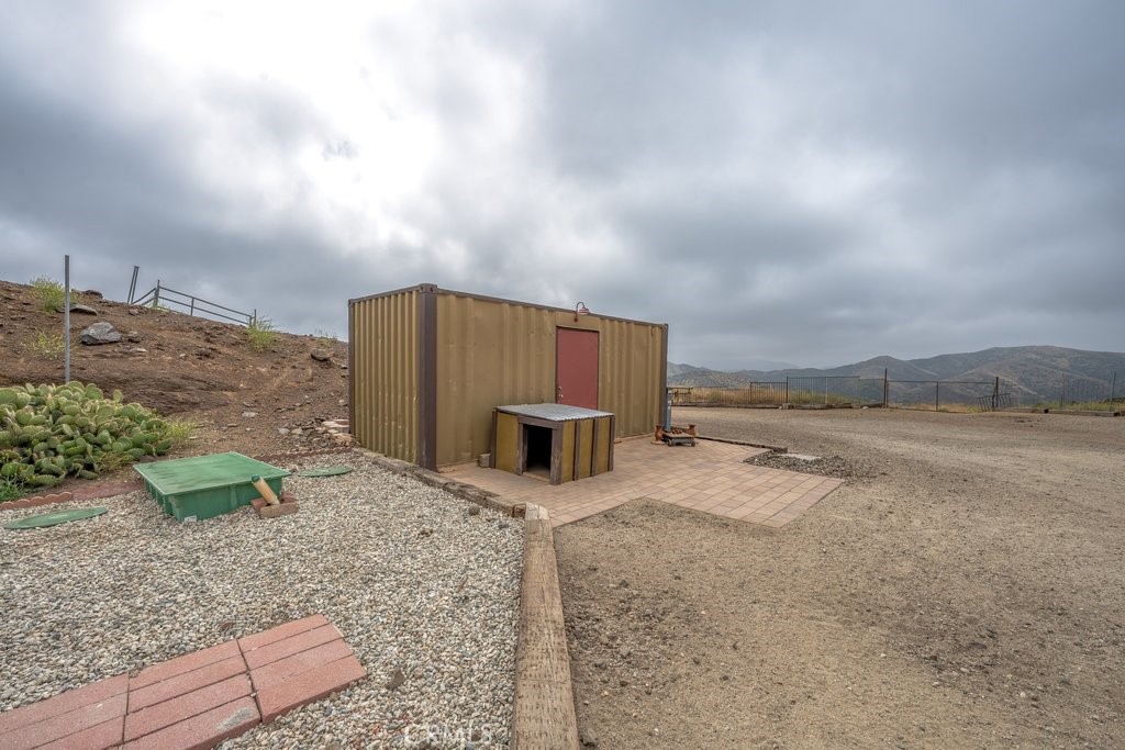 33330 Palen Road Agua Dulce, CA 91390 - Photo 33 of 56 a view of a terrace