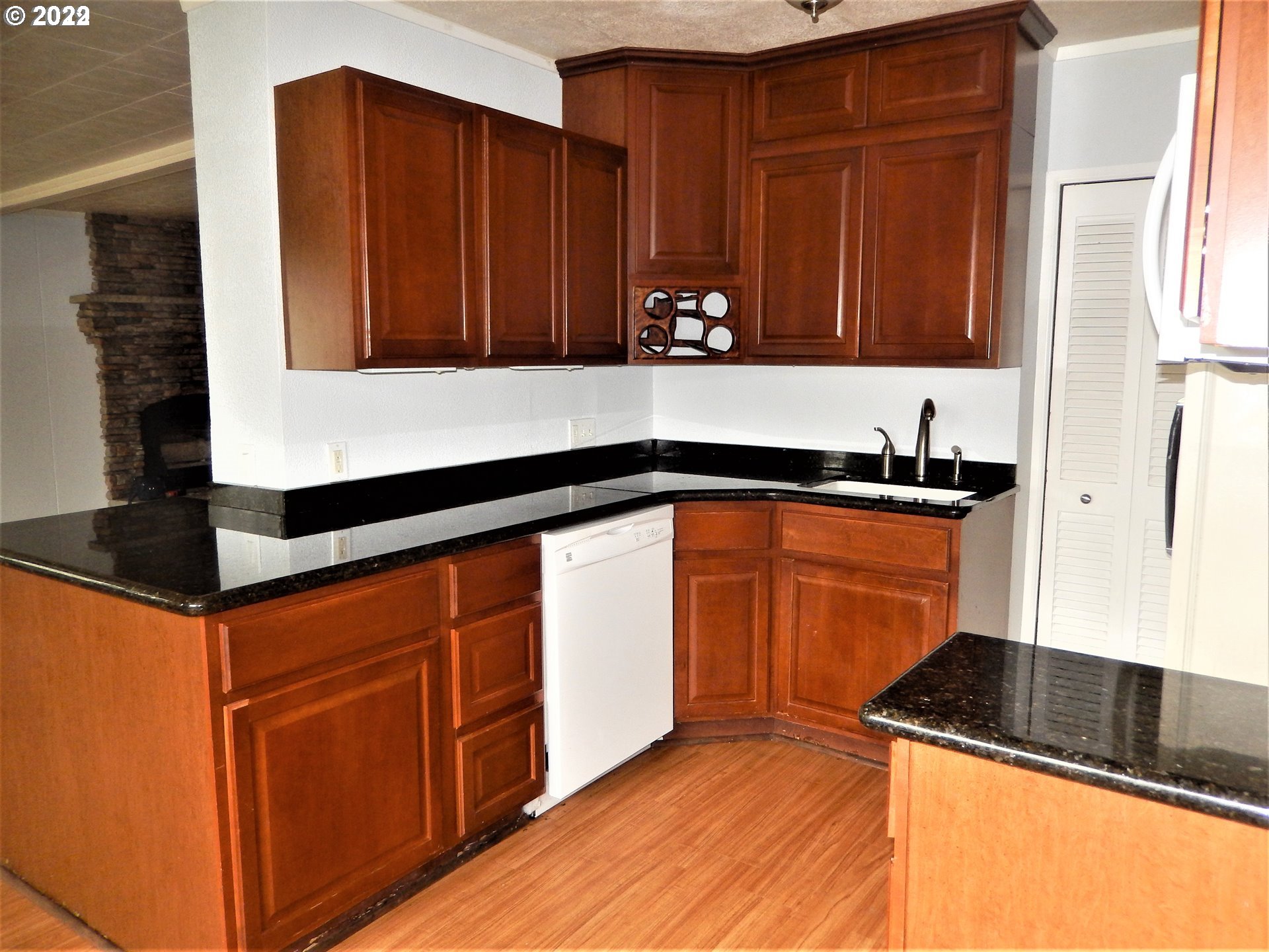 312 Cove Road Brookings, OR 97415 - Photo 4 of 10 Gallery Image 4