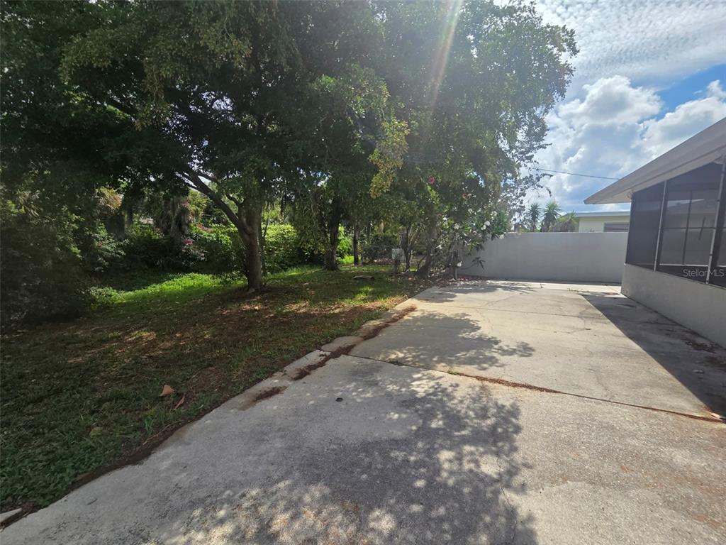 3101 Bispham Road Sarasota, FL 34231 - Photo 15 of 15