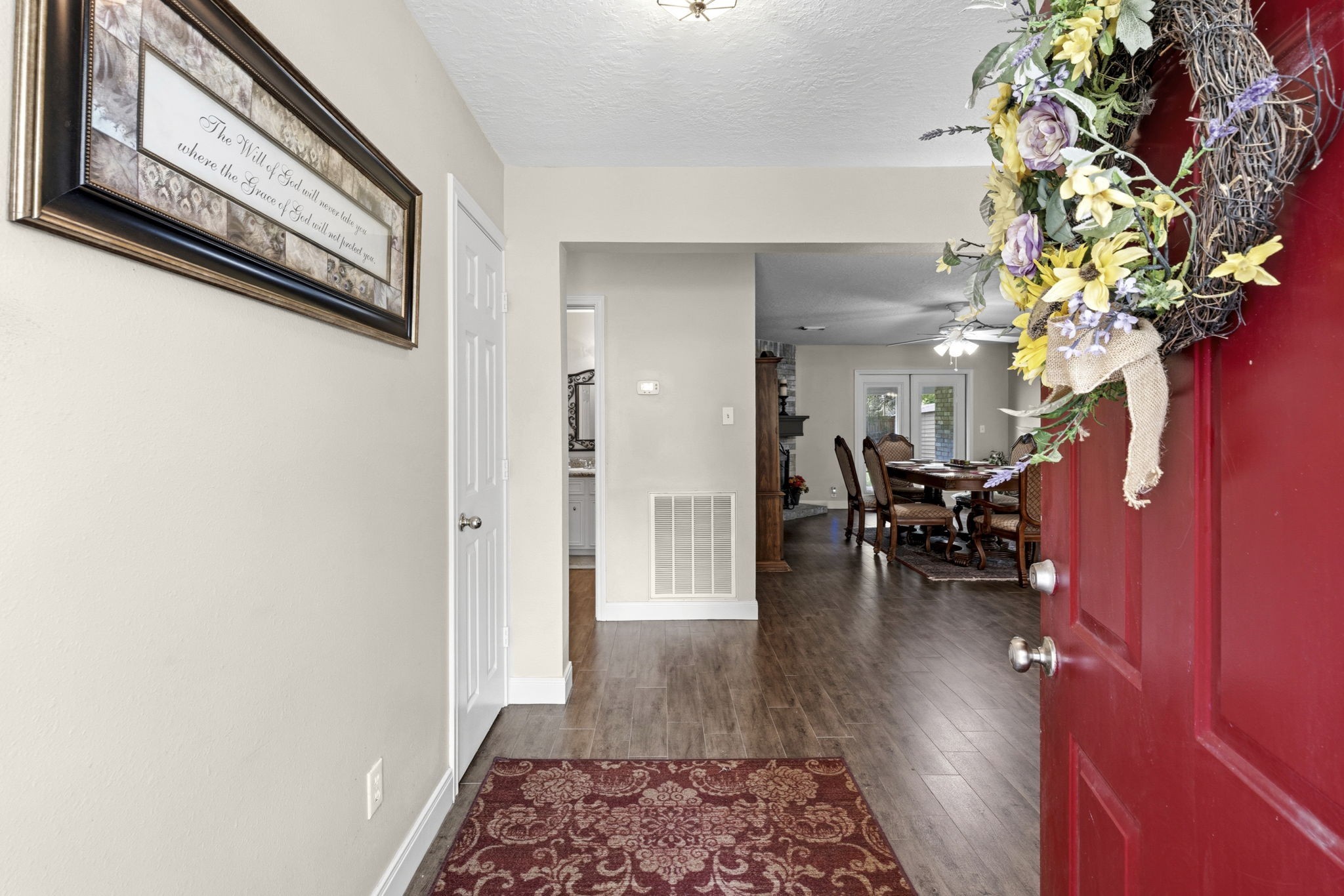 21809 Tophill Drive Spring, TX 77388 - Photo 5 of 50 a view of entryway with livingroom