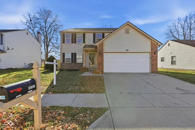 $330,000 | 12151 Bearsdale Drive, McCordsville, IN 46055