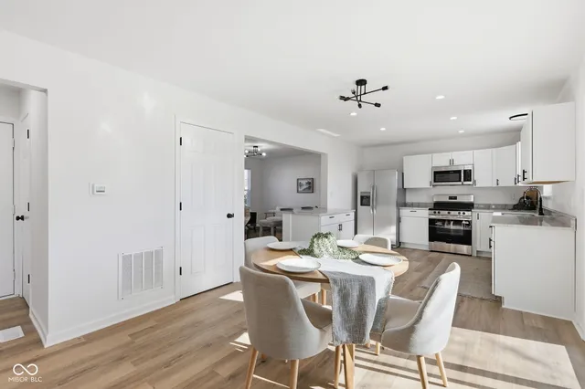 $330,000 | 12151 Bearsdale Drive, McCordsville, IN 46055