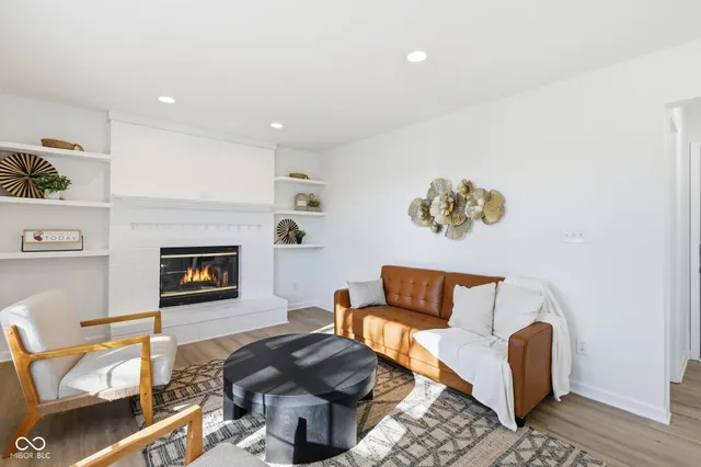 $330,000 | 12151 Bearsdale Drive, McCordsville, IN 46055