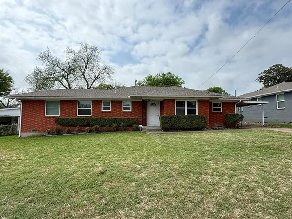 $1,950 | 820 Carney Drive, Garland, TX 75041
