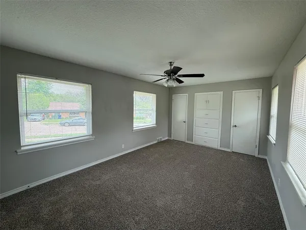 $1,950 | 820 Carney Drive, Garland, TX 75041