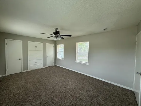 $1,950 | 820 Carney Drive, Garland, TX 75041