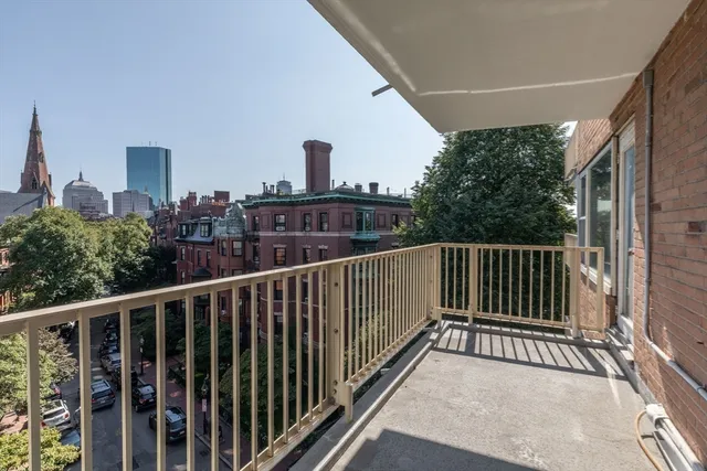 $1,900,000 | 145 Pinckney Street, Unit 603605, Boston, MA 02114