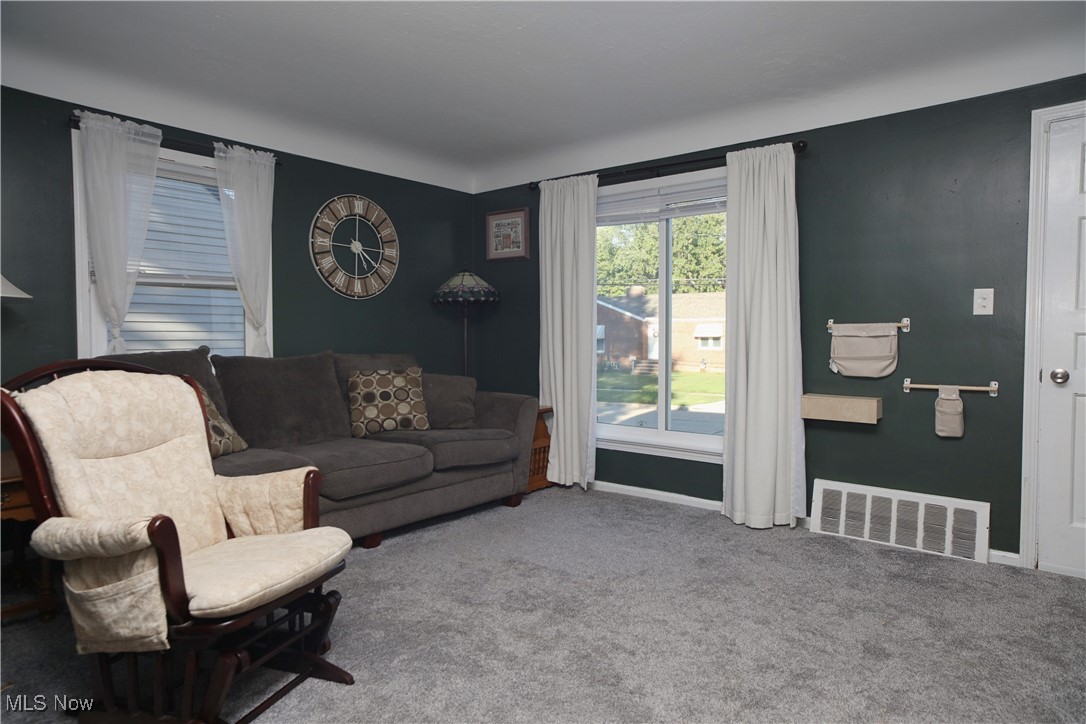 1688 Douglas Road Wickliffe, OH 44092 - Photo 8 of 24 Gallery Image 8