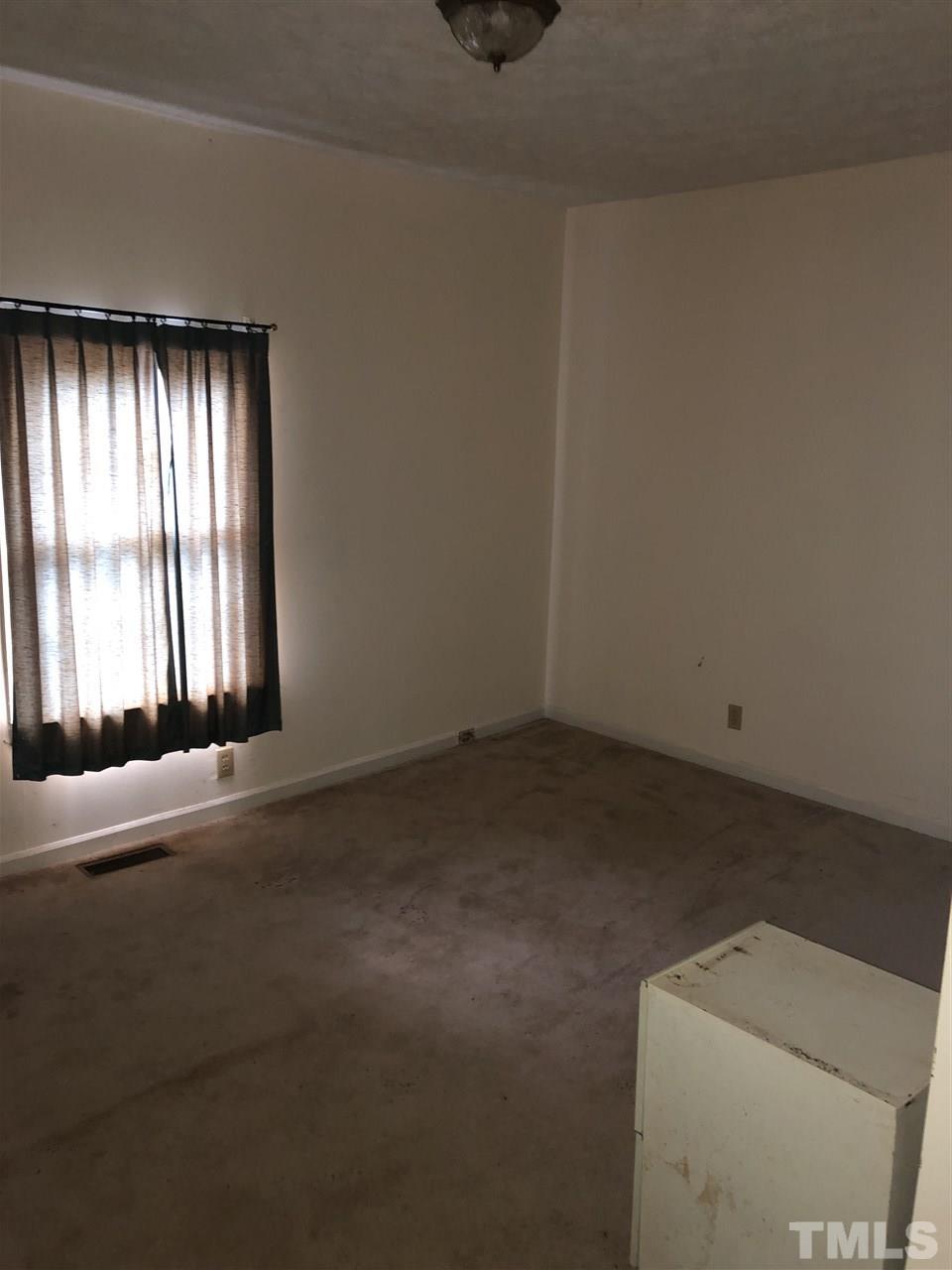 111 Johnson Street Roxboro, NC 27573 - Photo 7 of 8