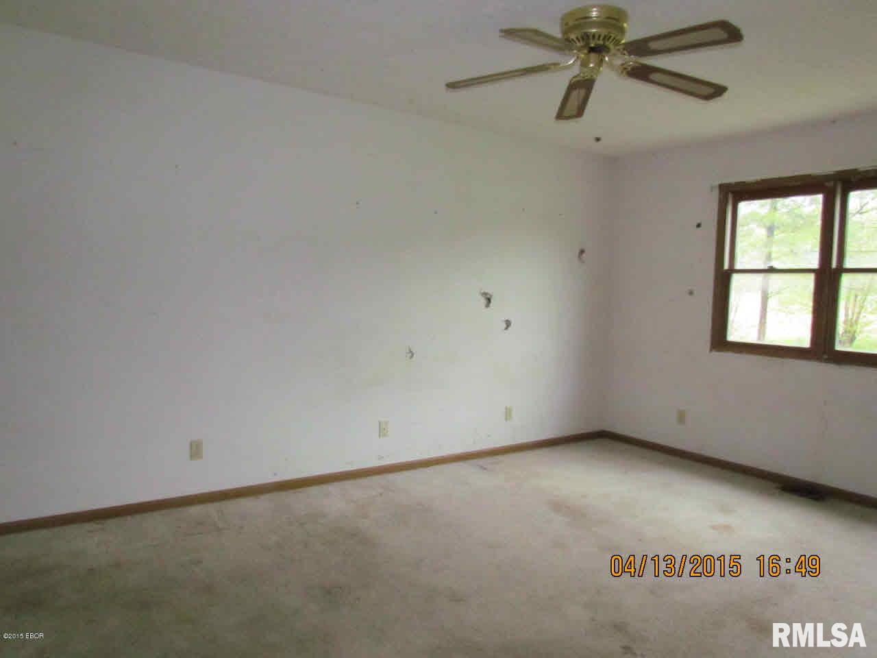 6570 Reevesville Road Grantsburg, IL 62943 - Photo 8 of 12