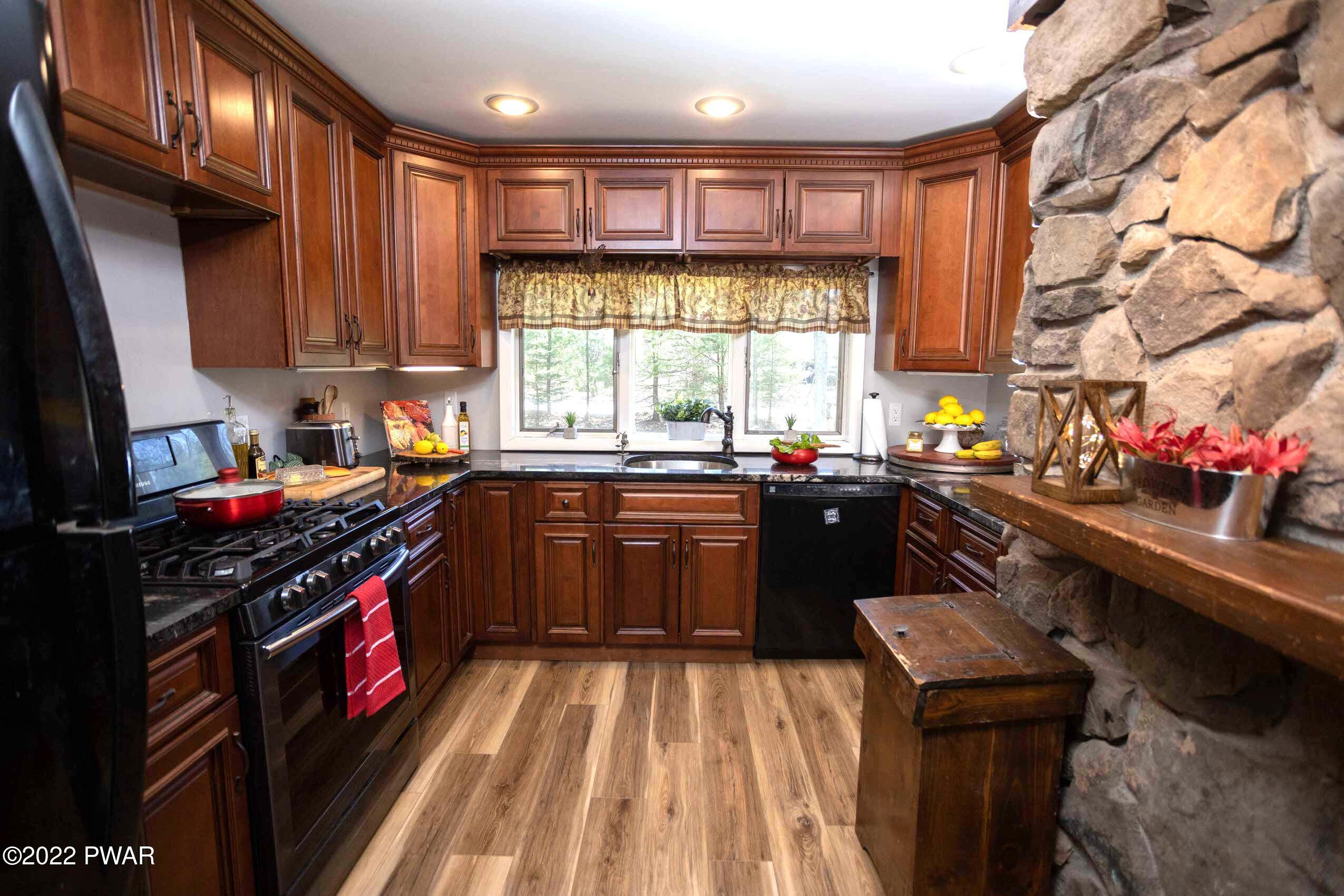170 Blue Eddy Road Hawley, PA 18428 - Photo 11 of 78