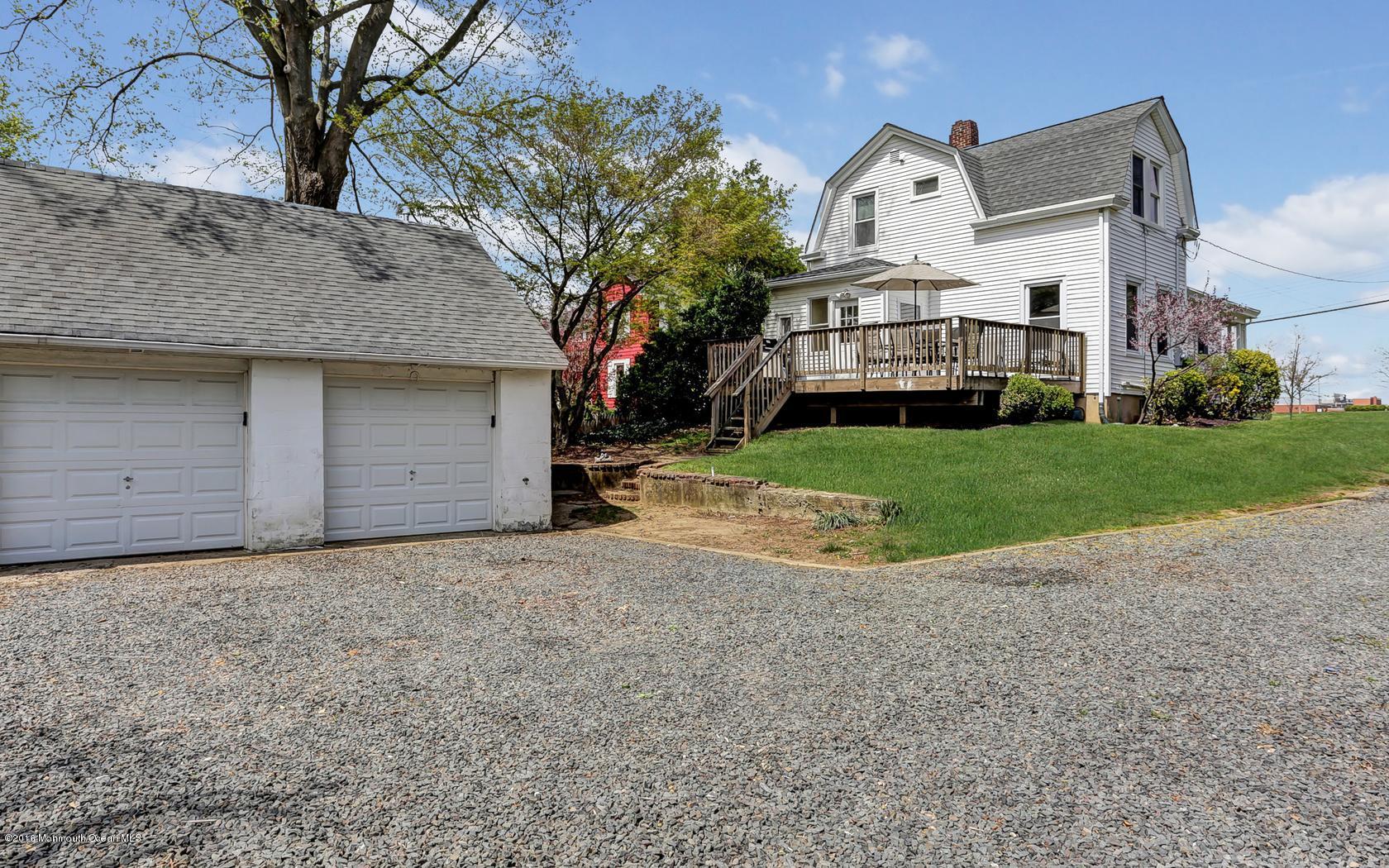 29 Chapel Hill Road Red Bank, NJ 07701 - Photo 21 of 24 21-photo-web-1680x1050-480022