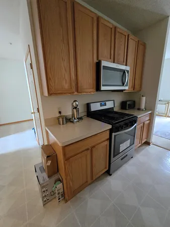 $2,400 | 3912 Everest Lane North, Plymouth, MN 55446