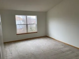 $2,400 | 3912 Everest Lane North, Plymouth, MN 55446