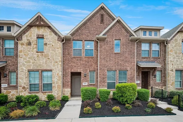 $2,300 | 2161 Crooked Bow Drive, Mesquite, TX 75149