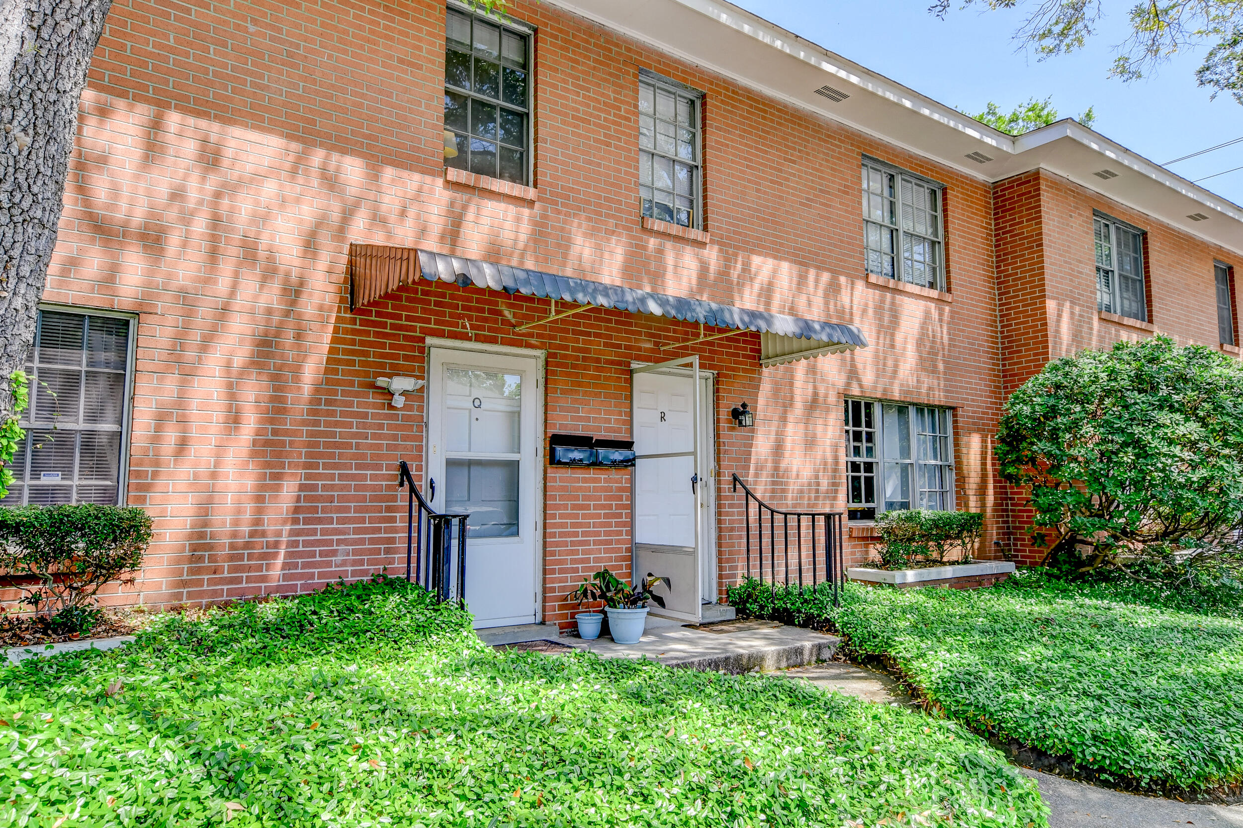 173 Rutledge Avenue, Unit Q Charleston, SC 29403 - Photo 18 of 27 DSC_6126_27_28_29_30