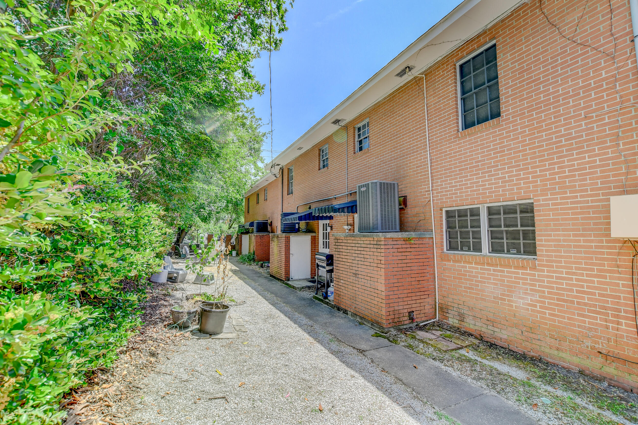 173 Rutledge Avenue, Unit Q Charleston, SC 29403 - Photo 26 of 27 DSC_6271_2_3_4_5