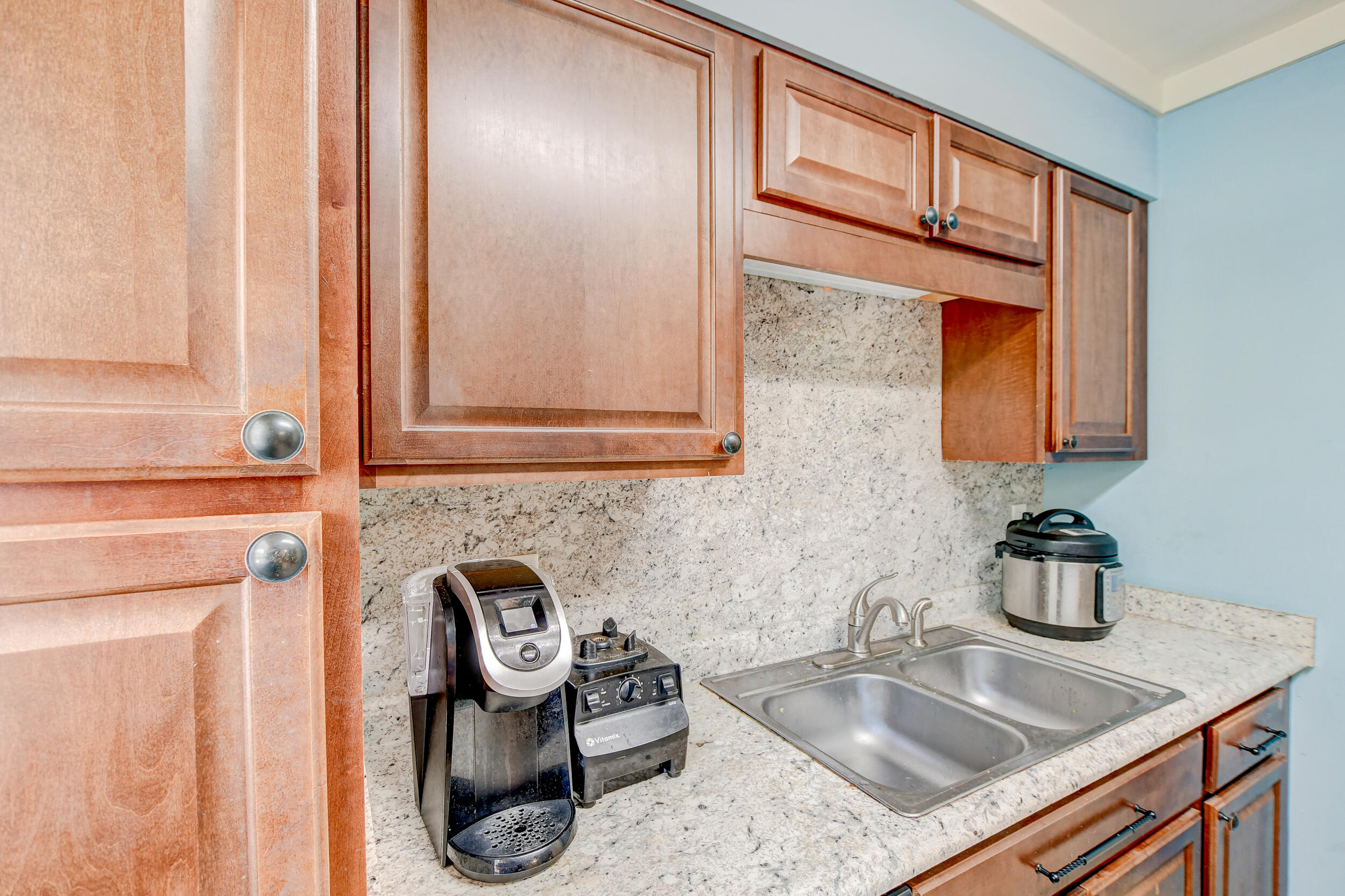 173 Rutledge Avenue, Unit Q Charleston, SC 29403 - Photo 6 of 27 DSC_6191_2_3_4_5