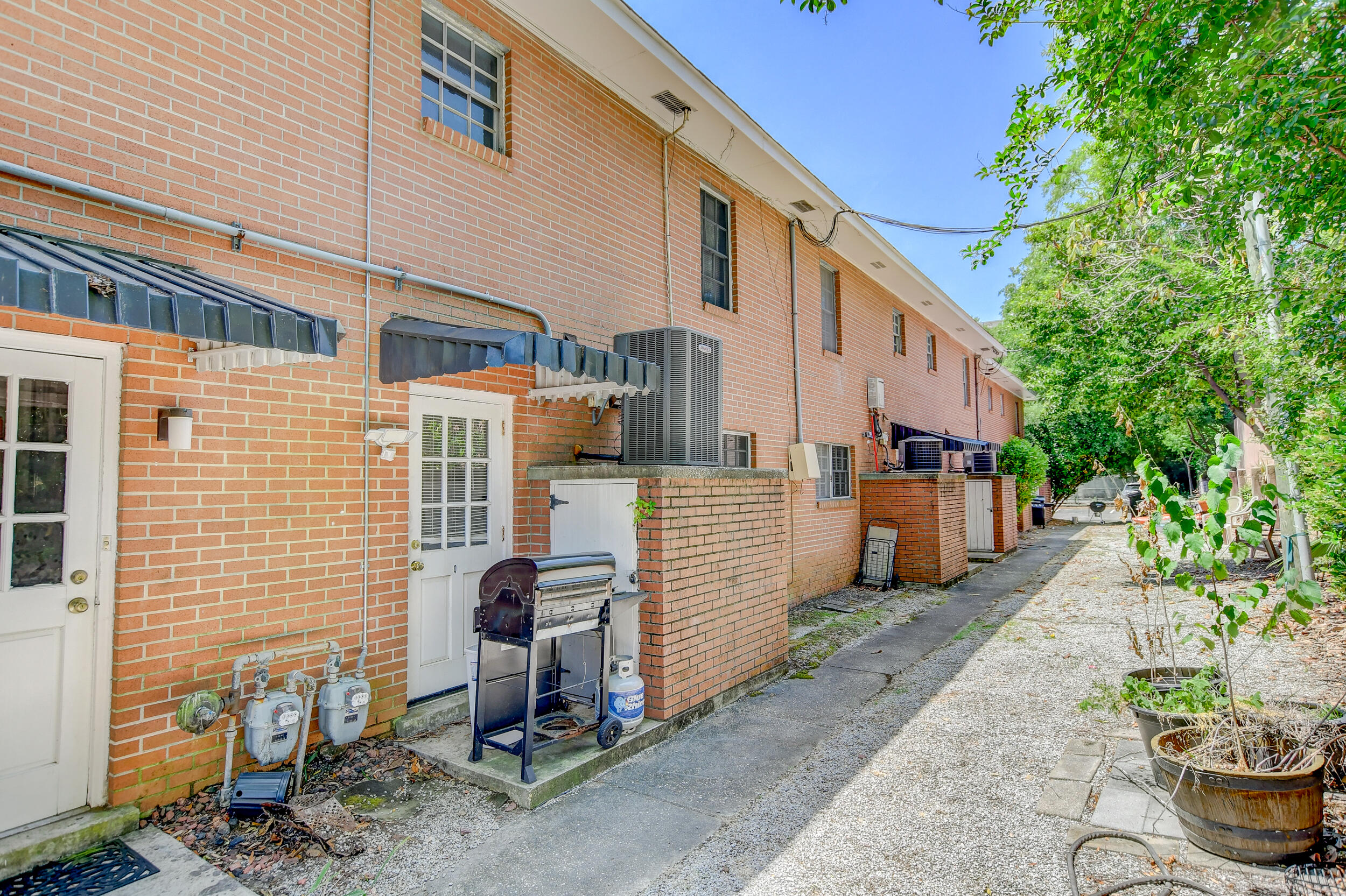 173 Rutledge Avenue, Unit Q Charleston, SC 29403 - Photo 7 of 27 DSC_6266_67_68_69_70