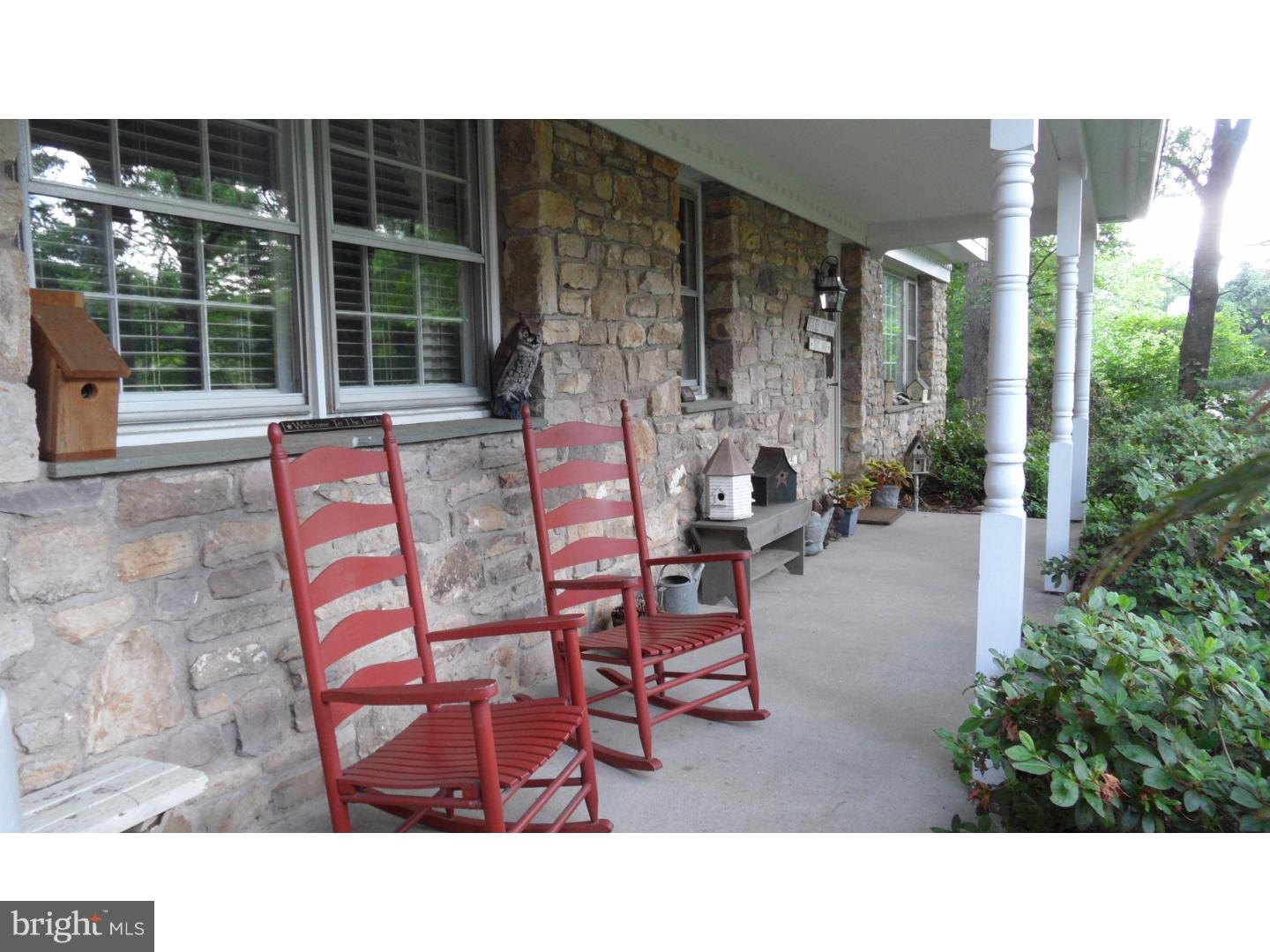 685 Spring Valley Road Doylestown, PA 18901 - Photo 2 of 21